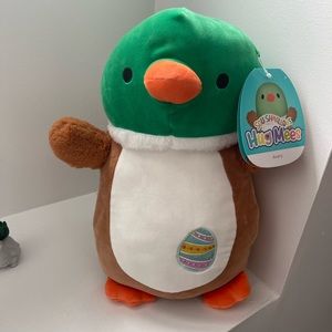 Avery hugmees squishmallows